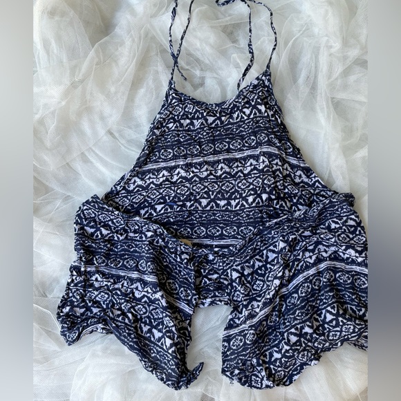 Surf Gypsy low back halter tank - Picture 2 of 4